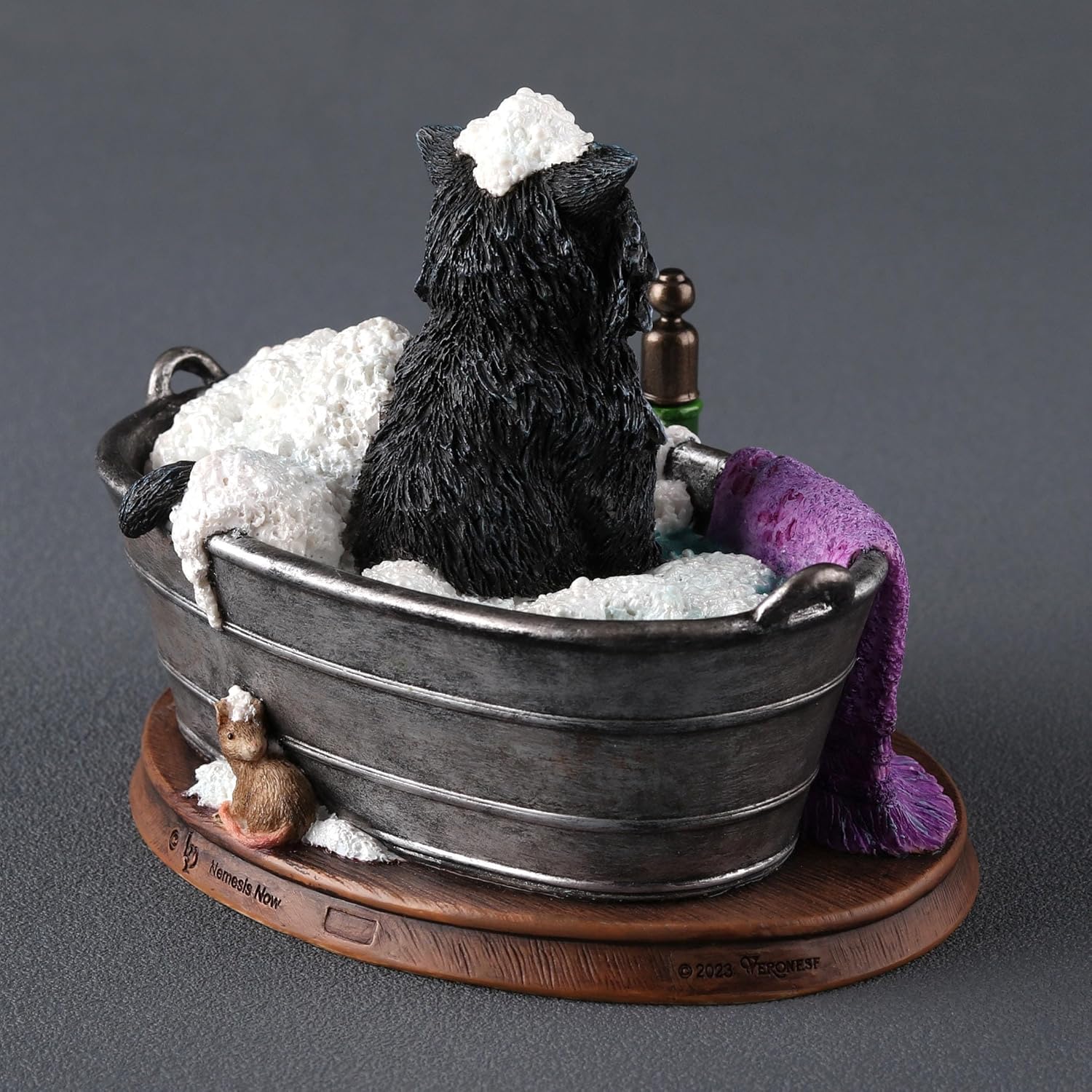 Bath Time Cat Figurine by Lisa Parker - Image 2