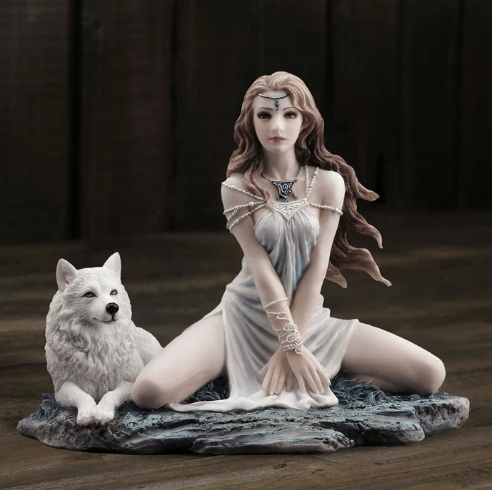 Call of the Wild Figurine - Image 5