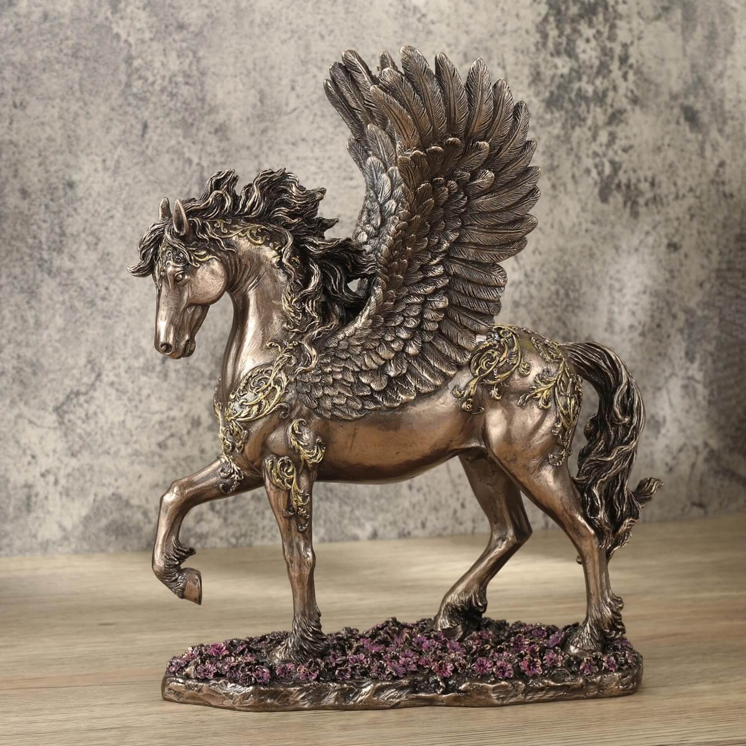 Divine Pegasus Figurine - Image 5