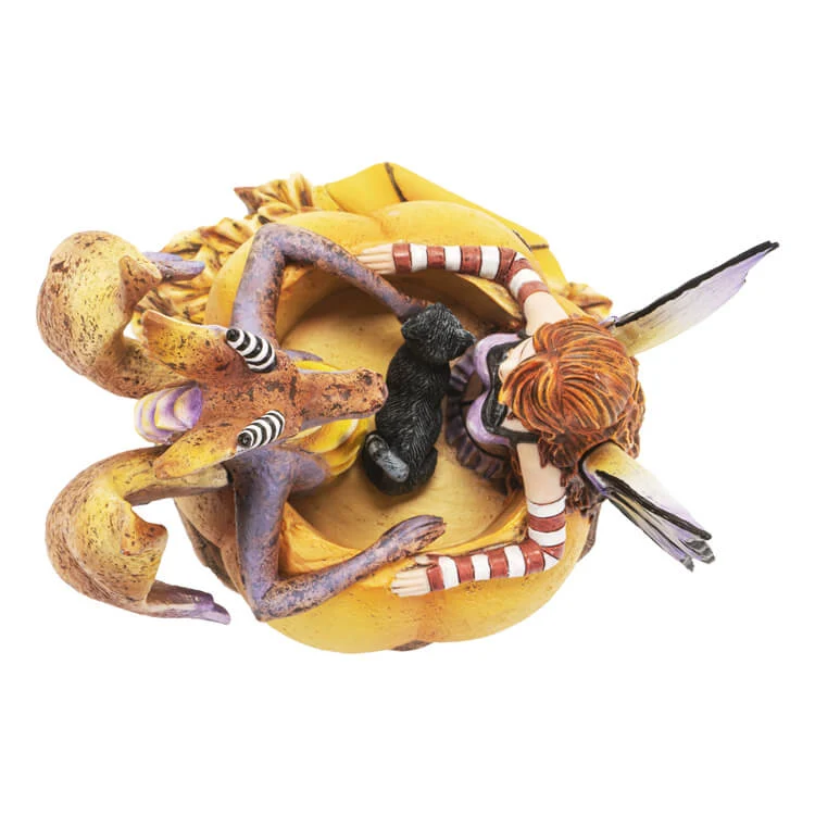 Halloween Hangout Figurine - Image 3