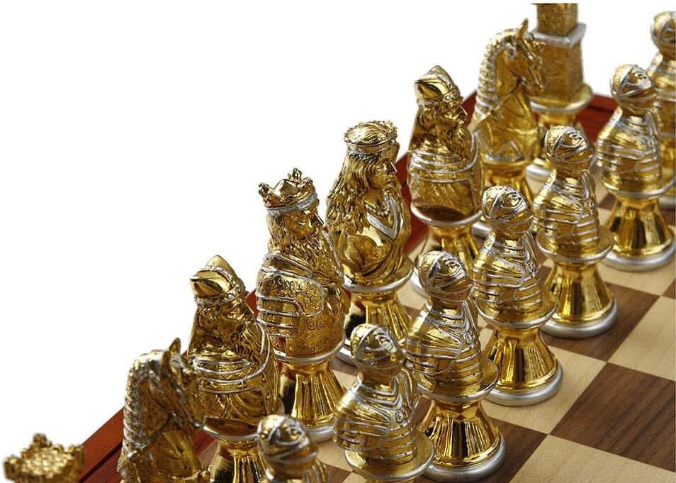 Medieval Crusades Chess Set with Board - Image 4