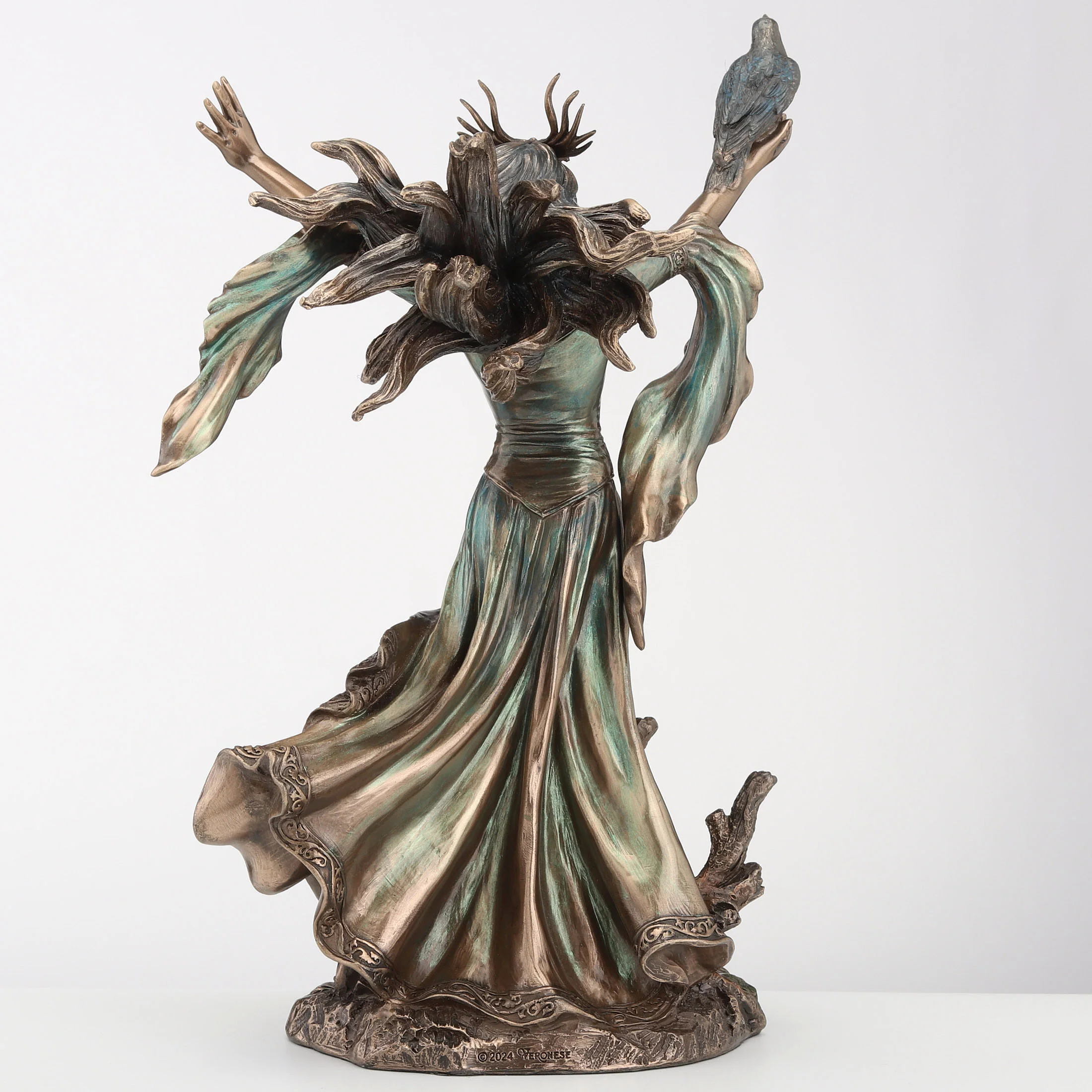Morgan Le Fay with Raven Figurine - Image 3