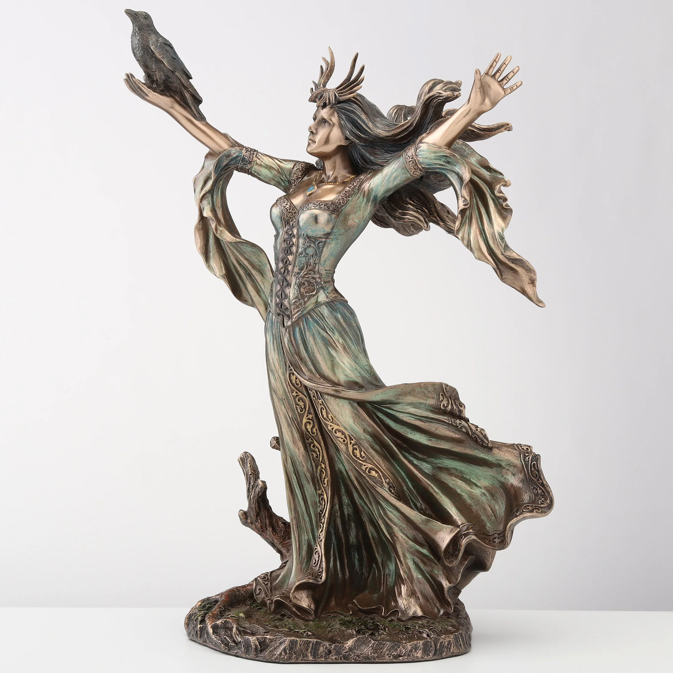 Morgan Le Fay with Raven Figurine - Image 4